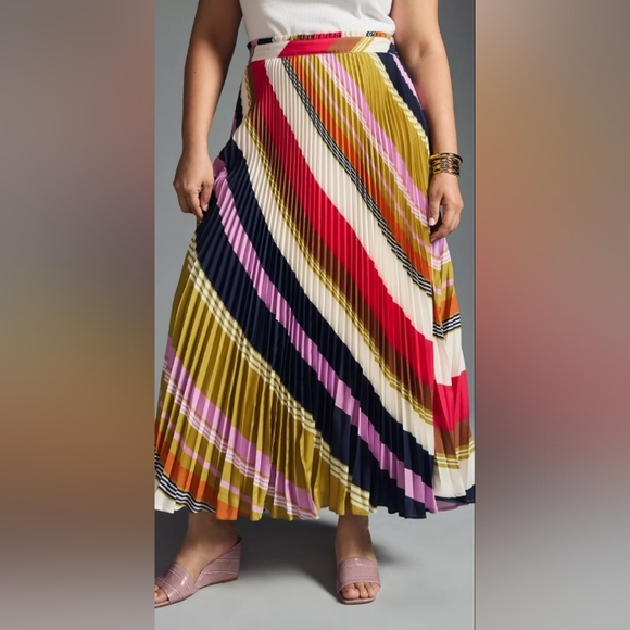 Plus Size The Isobel Silky Pleated Skirt by Anthropologie - Picture 7 of 8